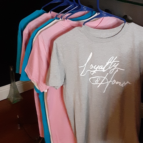 Shirts - Picture 3 of 4